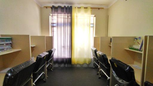 عکس سالن مطالعه پسرانه آموزش و سنجش نیشابور