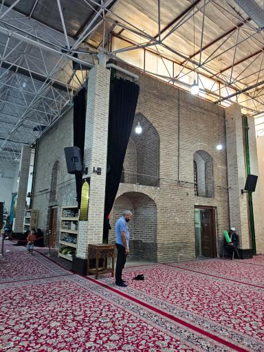 عکس گنبد خشتی امامزاده غیاث الدین محمد