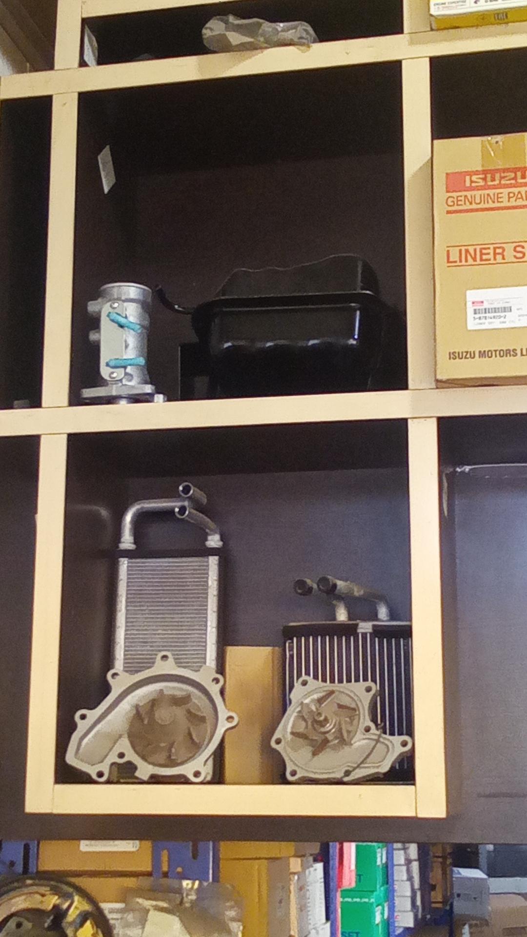 عکس لوازم یدکی ایسوزو نوین (سعید اکبری)