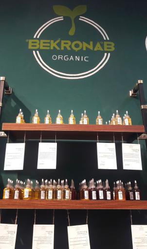 عکس فروشگاه محصولات گیاهی بکر و ناب