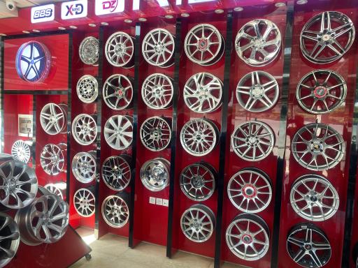 عکس فروشگاه رینگ و لاستیک شریفی