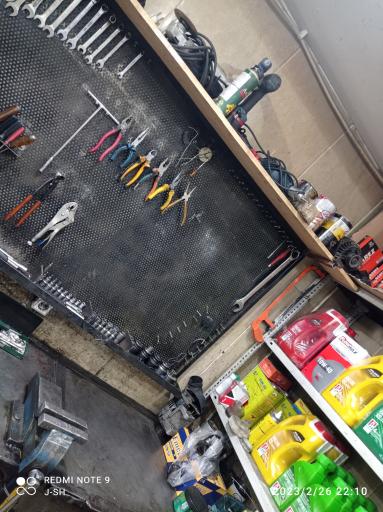 عکس تعمیرگاه اتوسرویس سرلک