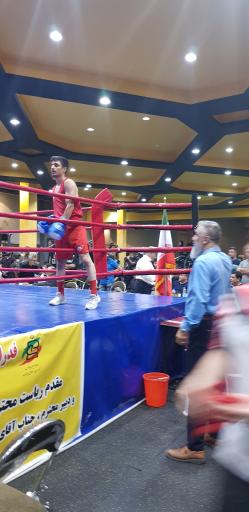 عکس باشگاه بدنسازی و بوکس پژوهش