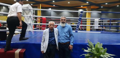 عکس باشگاه بدنسازی و بوکس پژوهش