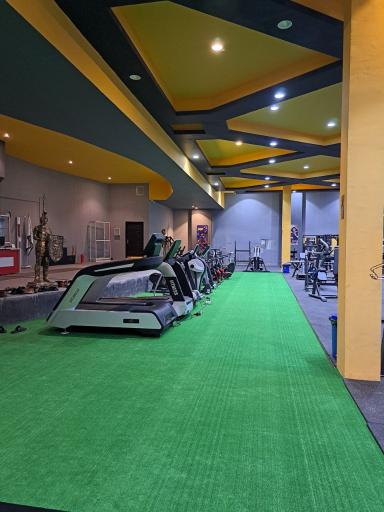 عکس باشگاه بدنسازی و بوکس پژوهش