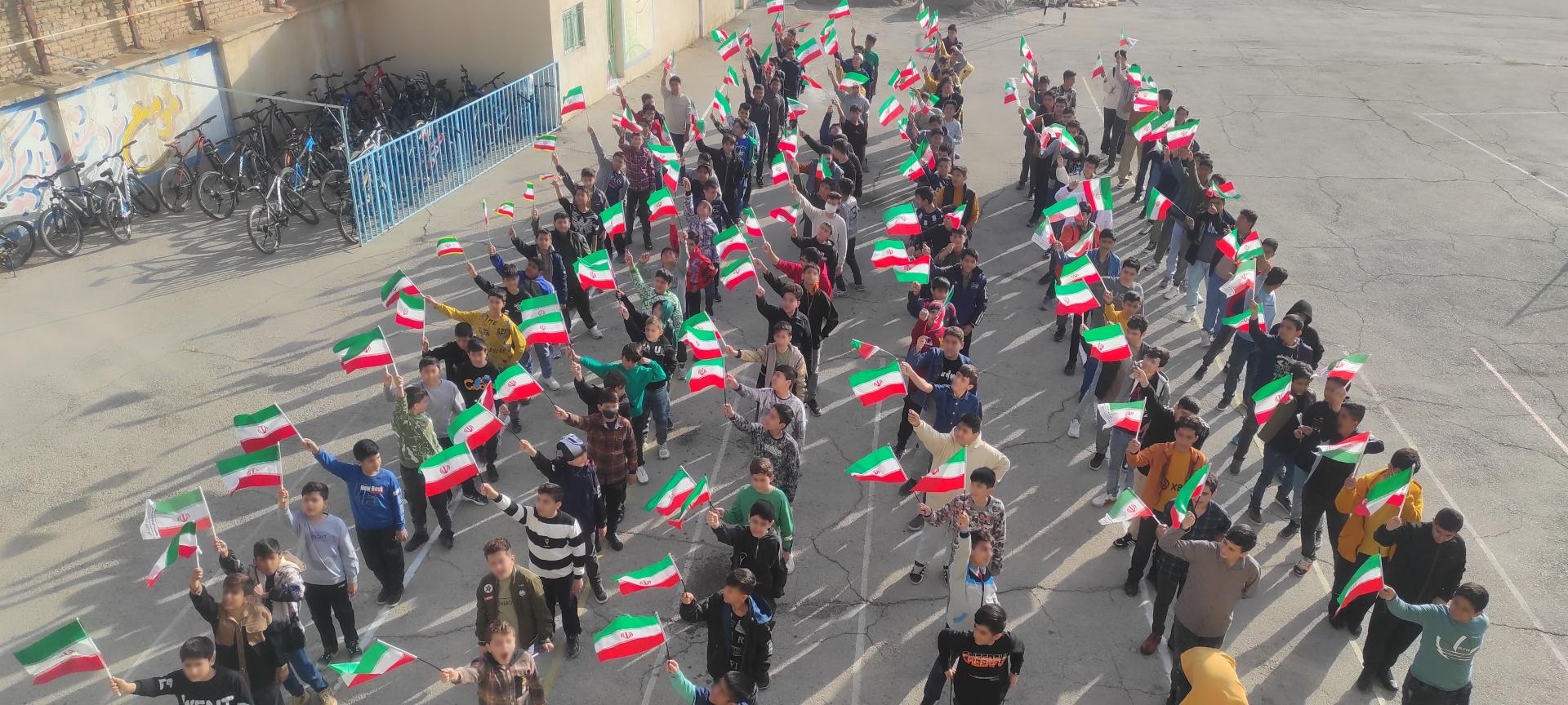 عکس دبیرستان شاهد کلهرزاده