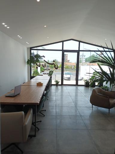 عکس مشاورین املاک و مسکن تیسا راستی