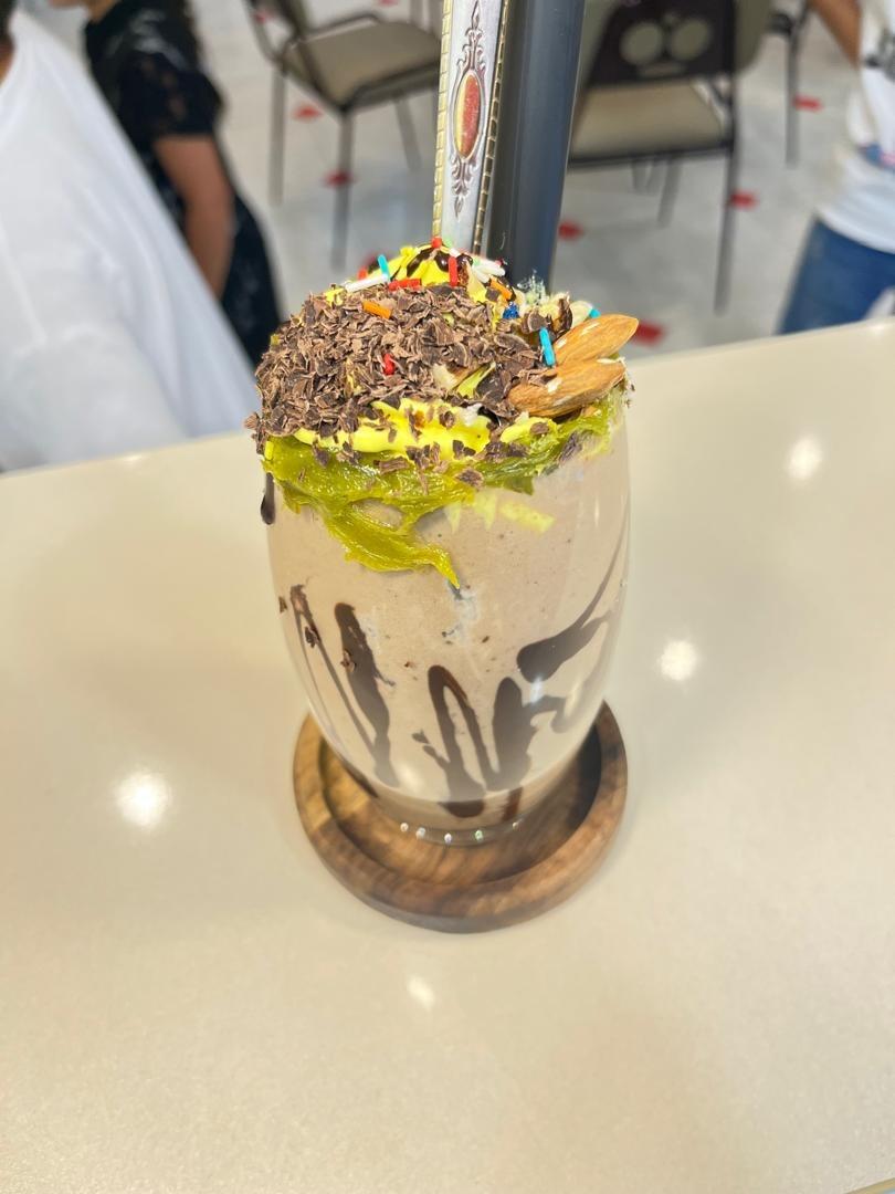 عکس کافه صبحانه چریو