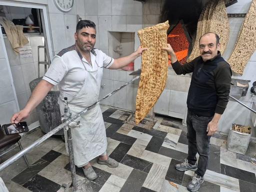 عکس نانوایی سنگکی خوشه نیکنام