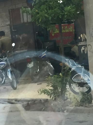 عکس تعمیرکار میکانیکی محسن