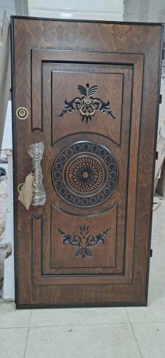 عکس فروشگاه درب ضد سرقت آقایی