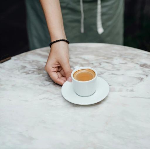 عکس کافه اُردیبهشت