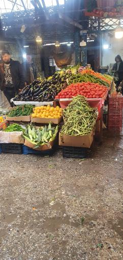 بازار میوه و ماهی چالوس