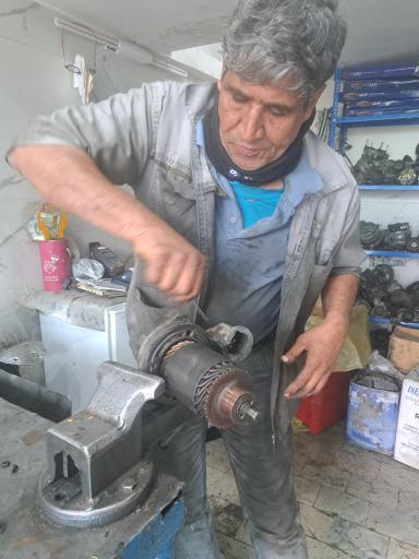 عکس باطری سازی اسماعیل
