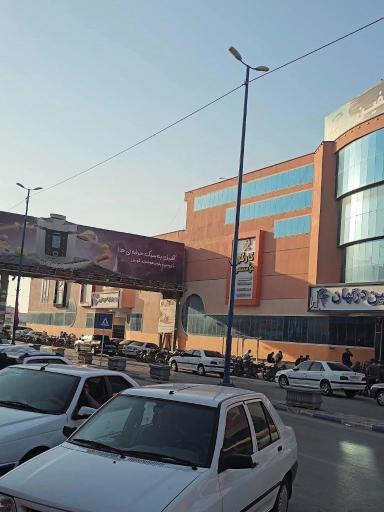 عکس مجتمع تجاری دو دلفین درگهان