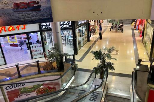 عکس مجتمع تجاری دو دلفین درگهان