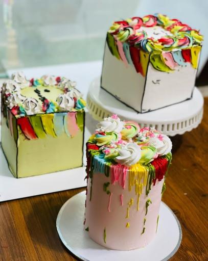 عکس شیرینی سرای تاج گاندی