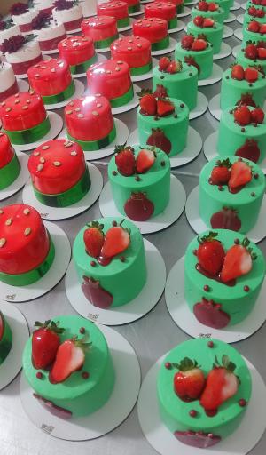 عکس شیرینی سرای تاج گاندی