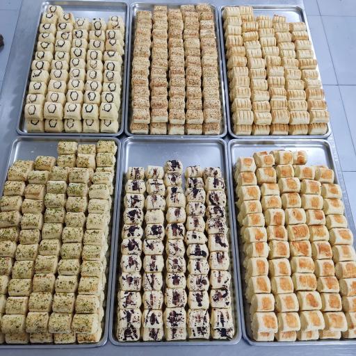 عکس شیرینی سرای تاج گاندی