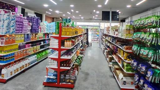 عکس هایپرمارکت هِلی