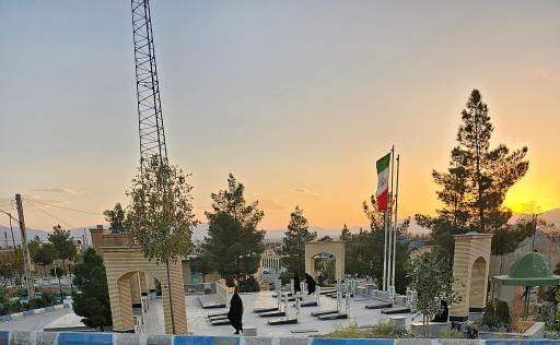 عکس گلزار شهدای قمبوان