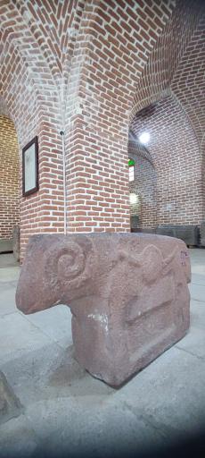 عکس موزه سنگ نگاره های مراغه