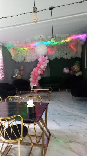 عکس کافه لاوین اشتهارد