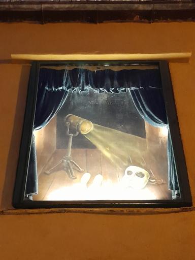 عکس کافه موزه زنده داروش