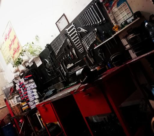 عکس تعمیرگاه مجاز اتومبیل شاد