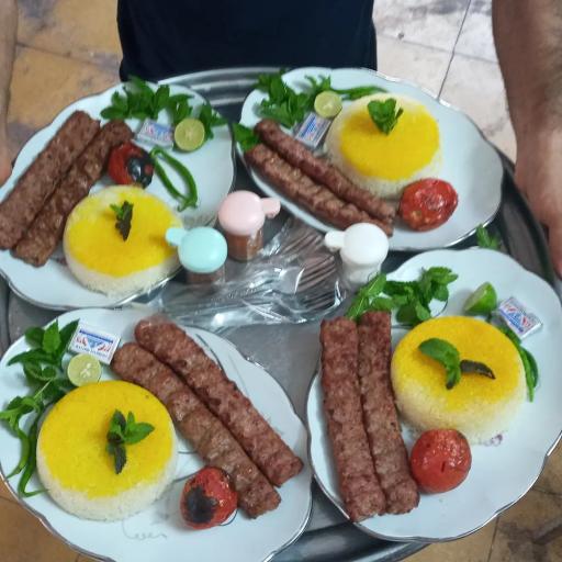 عکس رستوران هزاردستان