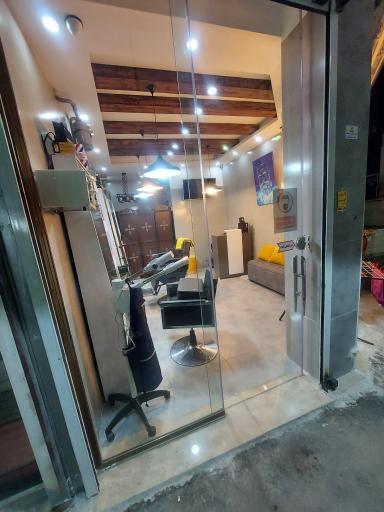 عکس پیرایش امین