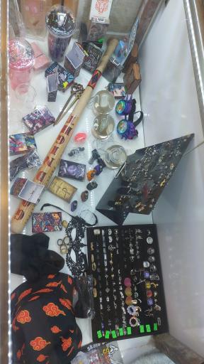 عکس فروشگاه اکسسوری تعطیل شاپ