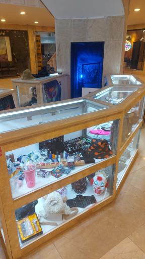 عکس فروشگاه اکسسوری تعطیل شاپ