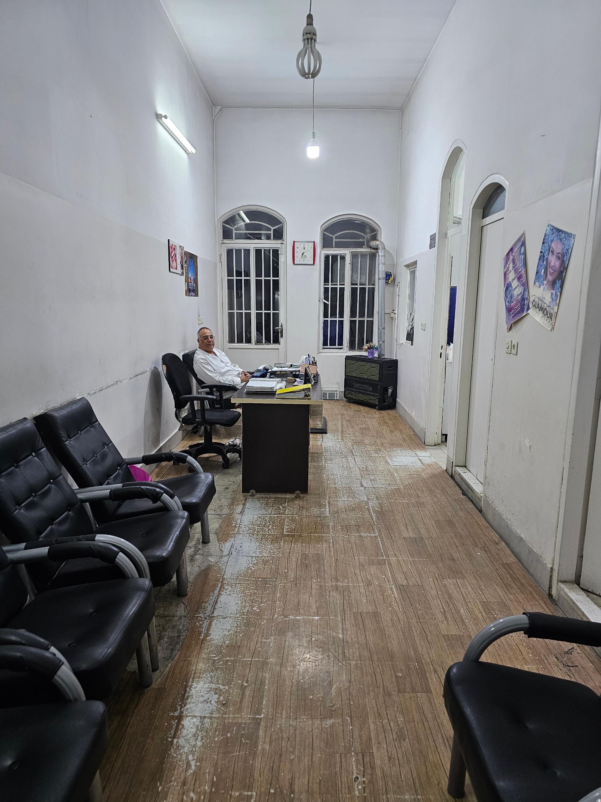 عکس دندانپزشکی دکتر علی صفرلو