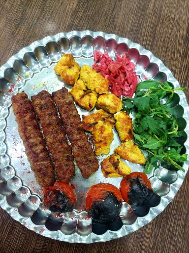 عکس کبابی خوشکام