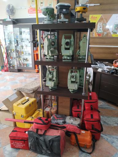 عکس تجهیزات مهندسی اترک