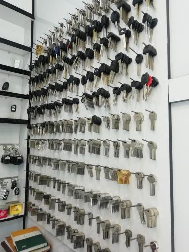 عکس کلیدسازی صالحی 