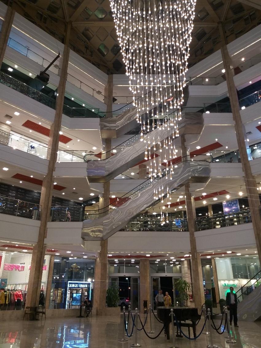 عکس کوروش برند سنتر