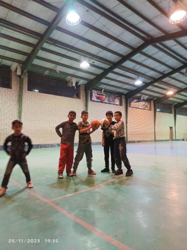 عکس سالن ورزشی بسیج