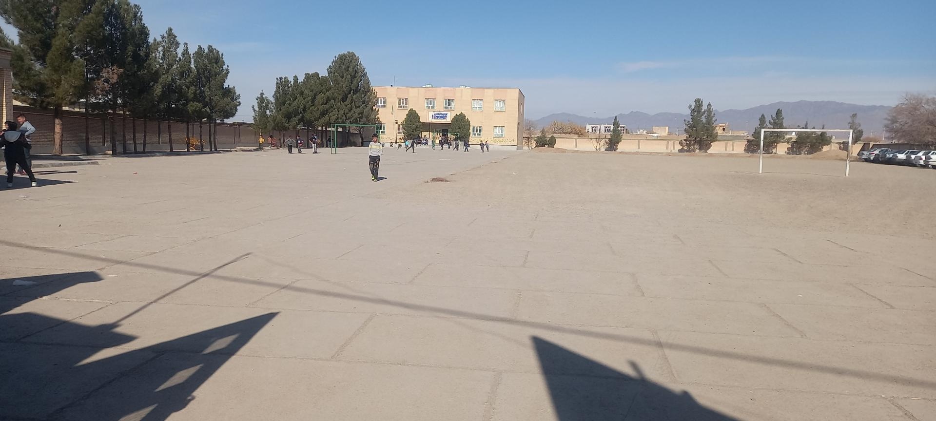 عکس دبستان آیت الله واعظ طبسی