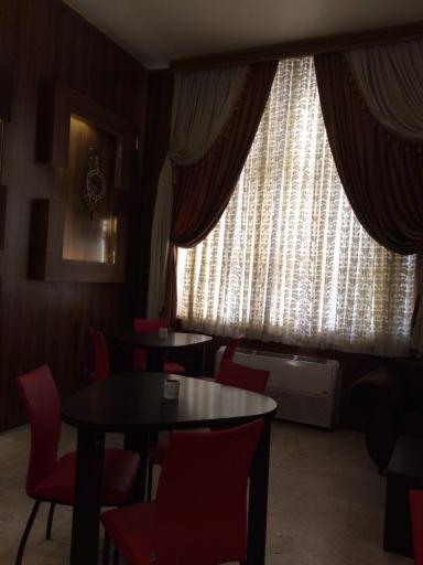 عکس هتل آپارتمان ایرانیکا