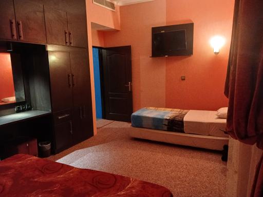 عکس هتل آپارتمان ایرانیکا