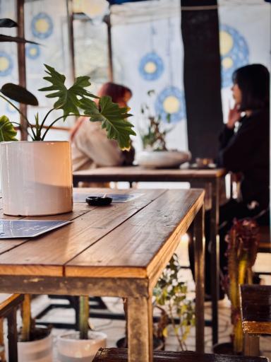 عکس کافه مانیاد