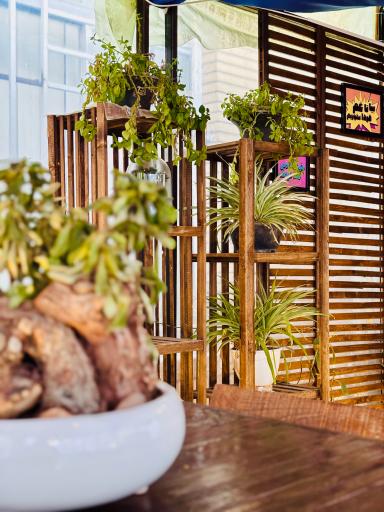 عکس کافه مانیاد