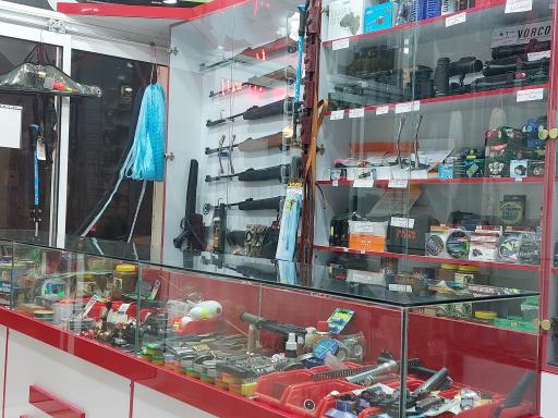 عکس فروشگاه کلبه شکار مبارکه