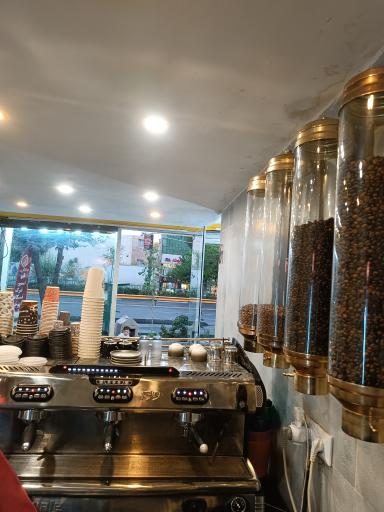 عکس کافه بی 