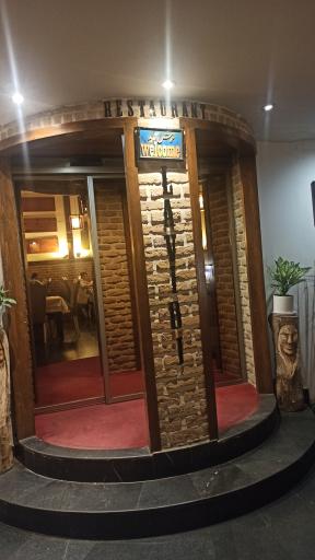 عکس رستوران و فست فود لاویج