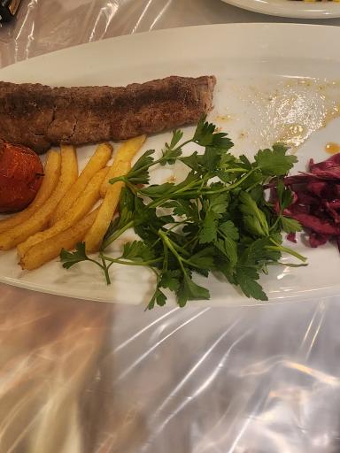 عکس رستوران و فست فود لاویج