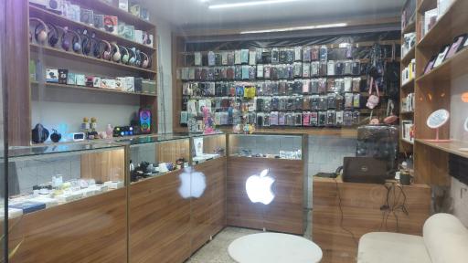 عکس موبایل و کامپیوتر اپل کیش