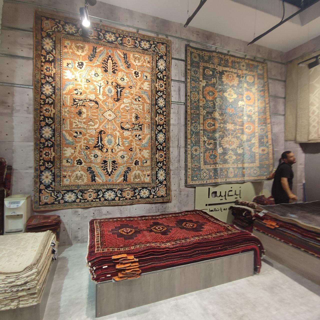 عکس فرش مدرن امیرخیز (شعبه ایرانمال)